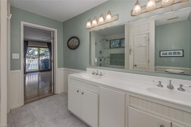 111 White House DR, Poquoson, VA 23662