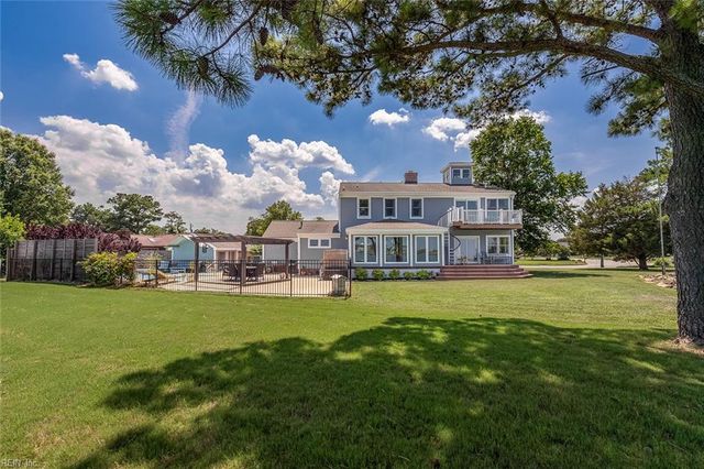 111 White House DR, Poquoson, VA 23662