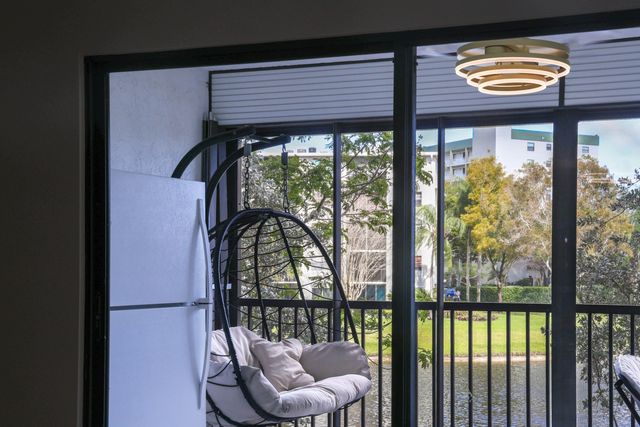 2334 S Cypress Bend Drive 202, Pompano Beach, FL 33069