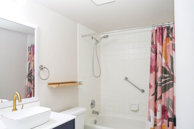 2334 S Cypress Bend Drive 202, Pompano Beach, FL 33069