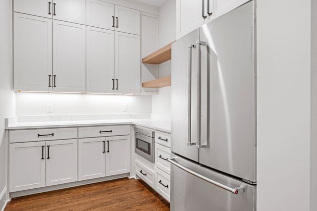 2005 Otter Valley Ln, Nashville, TN 37215