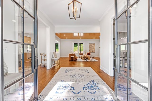 2005 Otter Valley Ln, Nashville, TN 37215