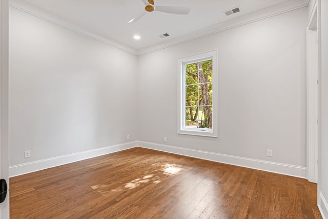 2005 Otter Valley Ln, Nashville, TN 37215