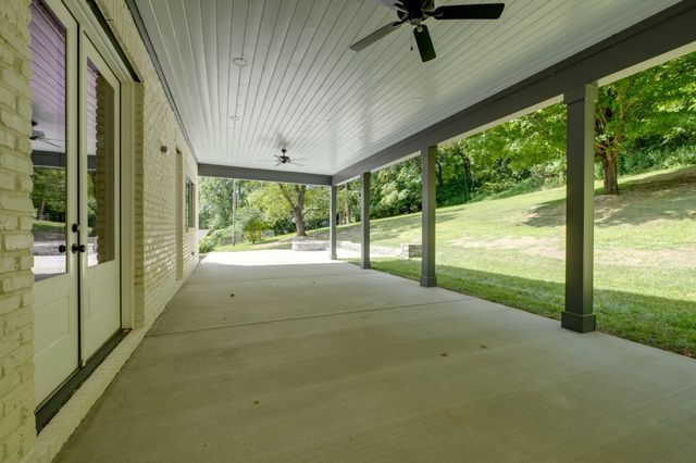 2005 Otter Valley Ln, Nashville, TN 37215