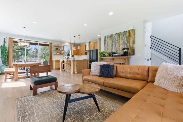 63557 Overtree Road, Bend, OR 97701