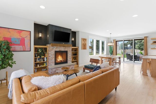 63557 Overtree Road, Bend, OR 97701