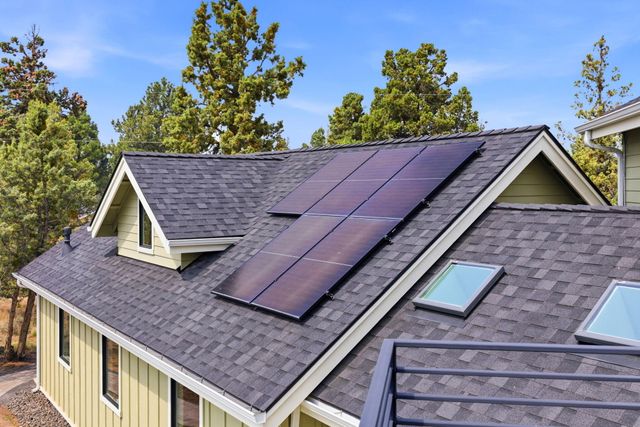 63557 Overtree Road, Bend, OR 97701