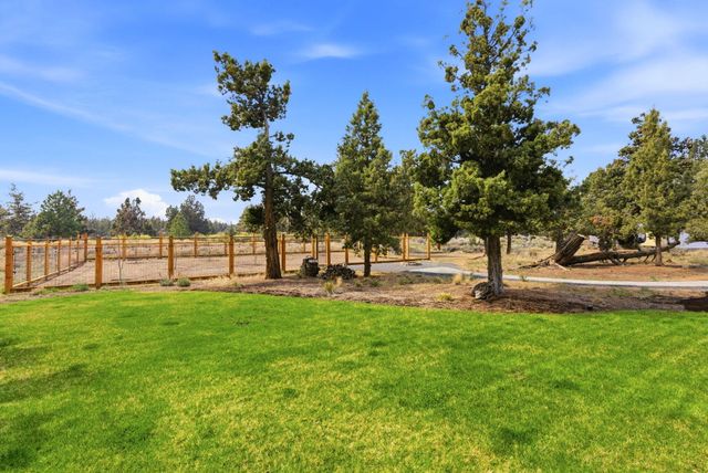 63557 Overtree Road, Bend, OR 97701