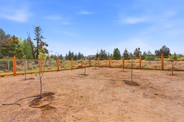 63557 Overtree Road, Bend, OR 97701