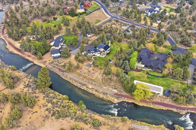 63557 Overtree Road, Bend, OR 97701