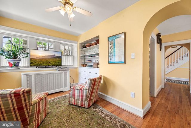 401 WOODSIDE AVE, Narberth, PA 19072