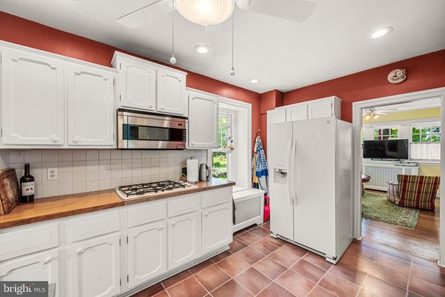 401 WOODSIDE AVE, Narberth, PA 19072