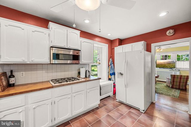 401 WOODSIDE AVE, Narberth, PA 19072