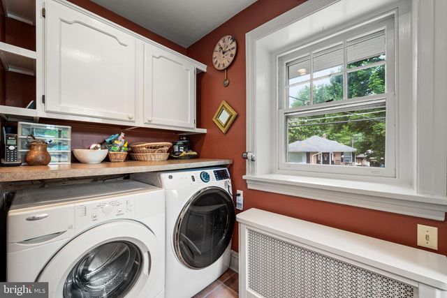 401 WOODSIDE AVE, Narberth, PA 19072