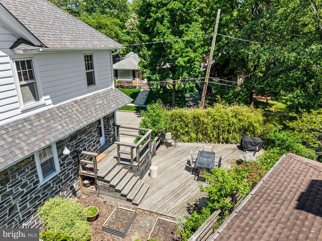401 WOODSIDE AVE, Narberth, PA 19072