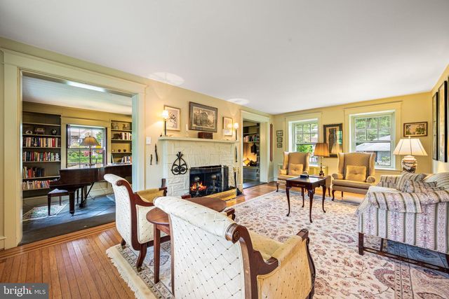 401 WOODSIDE AVE, Narberth, PA 19072