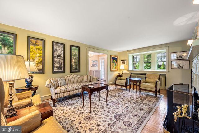 401 WOODSIDE AVE, Narberth, PA 19072