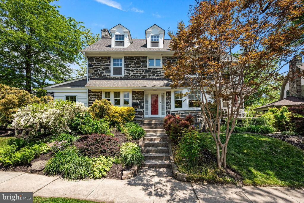 401 WOODSIDE AVE, Narberth, PA 19072