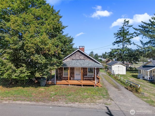 1703 259th Place, Ocean Park, WA 98640