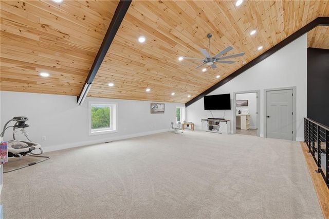 23560 259th Street, Mclouth, KS 66054
