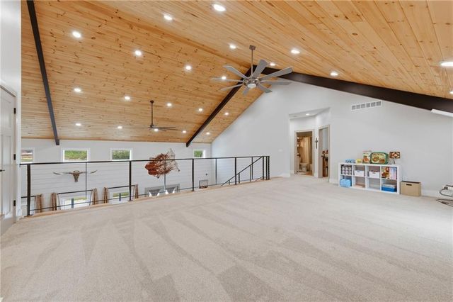 23560 259th Street, Mclouth, KS 66054
