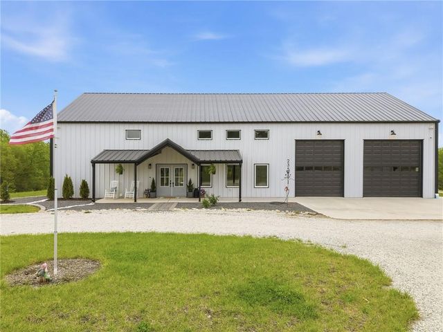 23560 259th Street, Mclouth, KS 66054