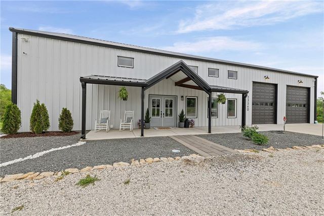23560 259th Street, Mclouth, KS 66054