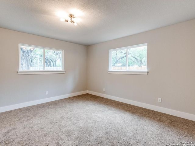 1071 diamondhead, Canyon Lake, TX 78133