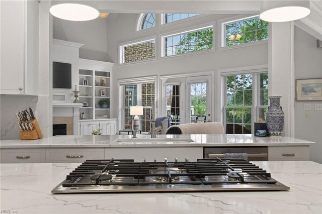 3189 Stonewood DR, Virginia Beach, VA 23456