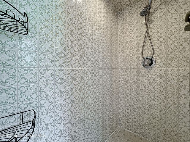 201 Woody Circle, Melbourne Beach, FL 32951