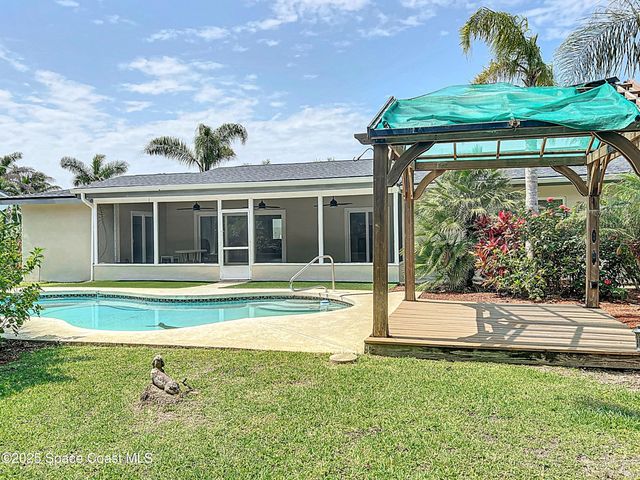 201 Woody Circle, Melbourne Beach, FL 32951