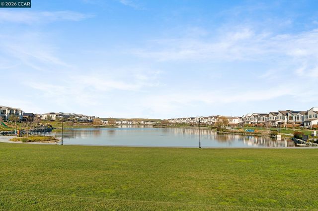 2529 Lake Club Drive, Fairfield, CA 94533