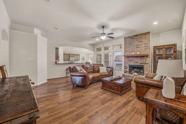 883 Mimosa Court, Stephenville, TX 76401