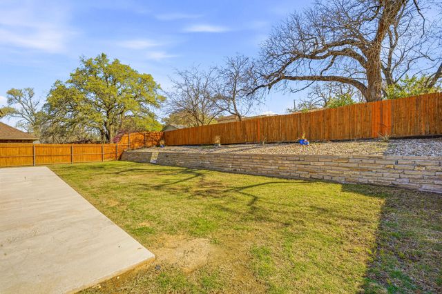 883 Mimosa Court, Stephenville, TX 76401