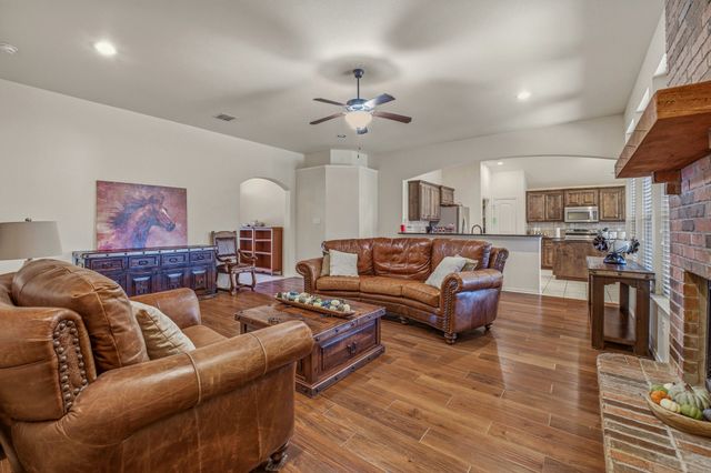 883 Mimosa Court, Stephenville, TX 76401