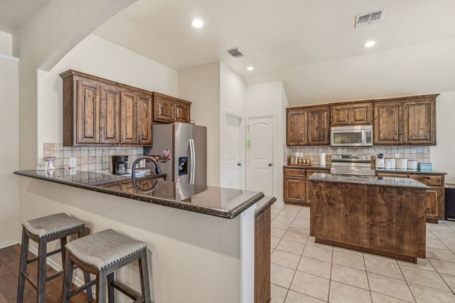 883 Mimosa Court, Stephenville, TX 76401