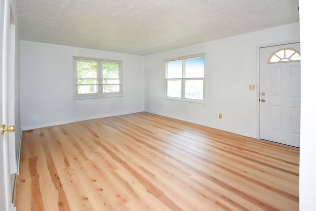 107 E Division Street, Bloomington, IL 61701