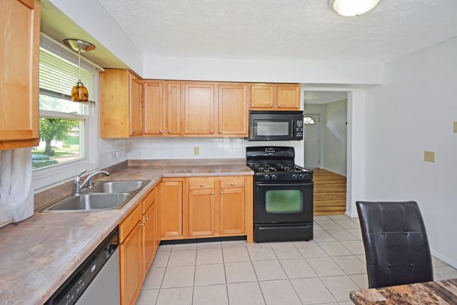 107 E Division Street, Bloomington, IL 61701