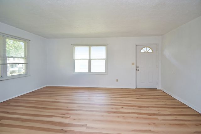 107 E Division Street, Bloomington, IL 61701