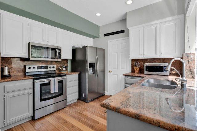 13867 Lewiston Street, San Diego, CA 92128