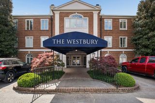 3737 West End Ave Apt 105, Nashville, TN 37205