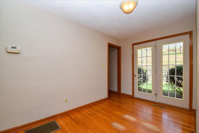 6141 Poage Valley RD, Roanoke, VA 24018