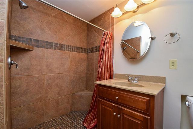 6141 Poage Valley RD, Roanoke, VA 24018