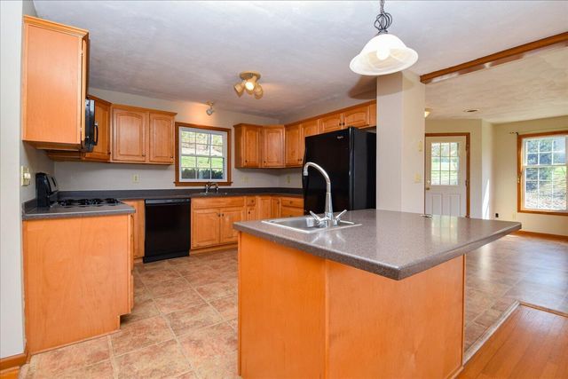 6141 Poage Valley RD, Roanoke, VA 24018