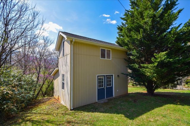 6141 Poage Valley RD, Roanoke, VA 24018