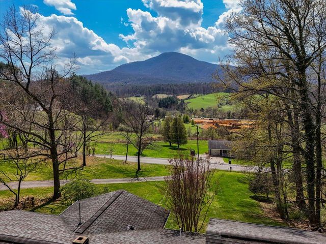 6141 Poage Valley RD, Roanoke, VA 24018