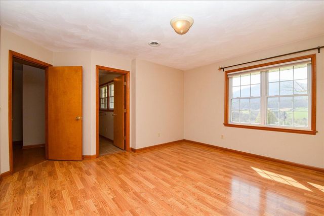 6141 Poage Valley RD, Roanoke, VA 24018