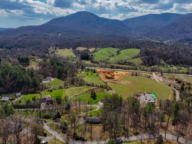 6141 Poage Valley RD, Roanoke, VA 24018