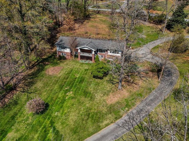 6141 Poage Valley RD, Roanoke, VA 24018
