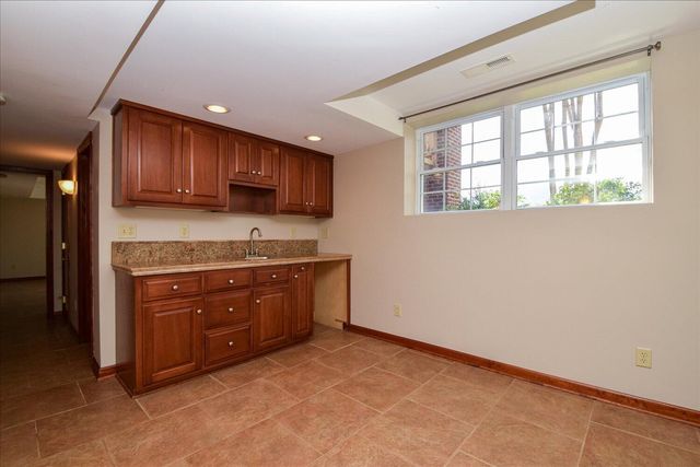 6141 Poage Valley RD, Roanoke, VA 24018